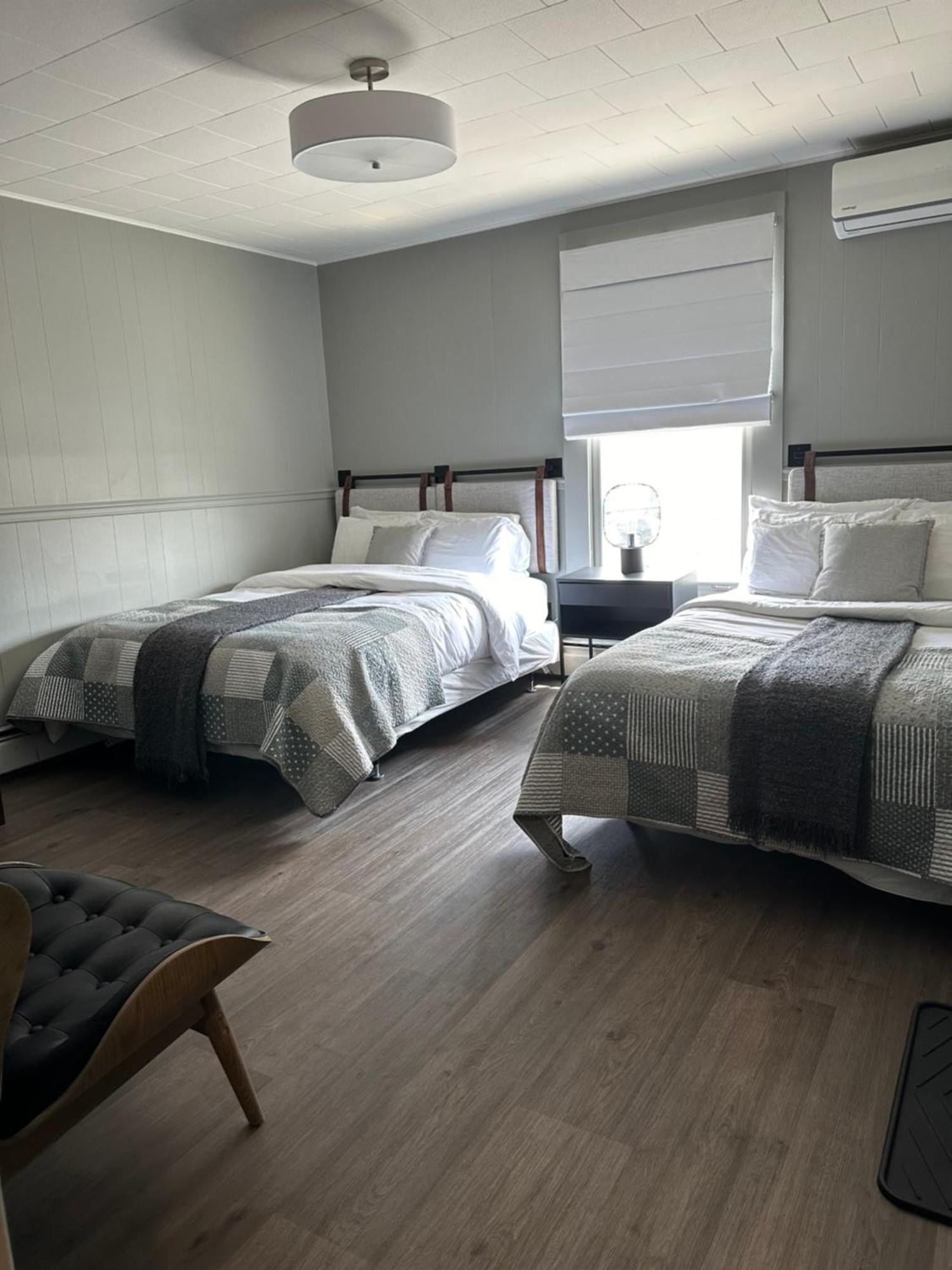 Auberge Des Cantons Magog Eksteriør billede